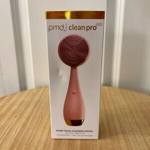 PMD SonicGlow Heat Therapy Device in Gold and White